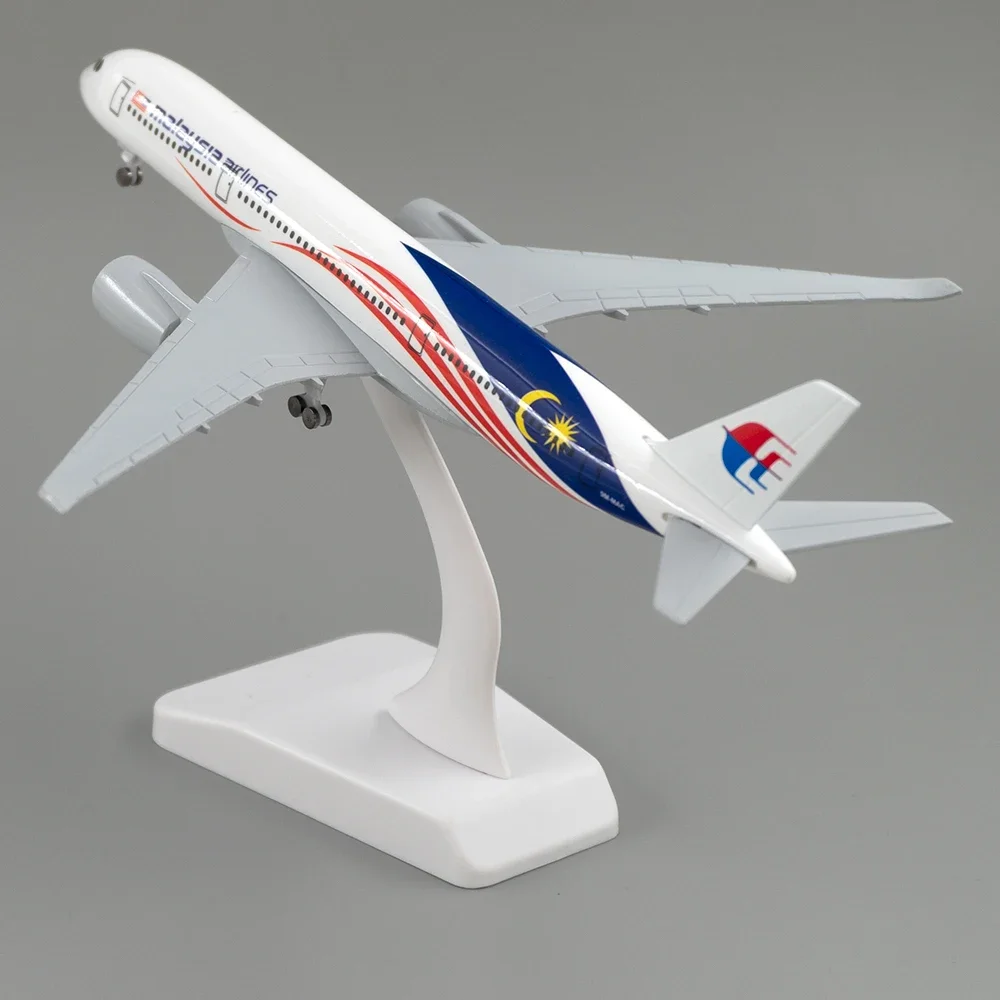 20 cm Uçak Airbus Malezya Hava - Kids Toys Malaysia incelemesi ve fiyatı