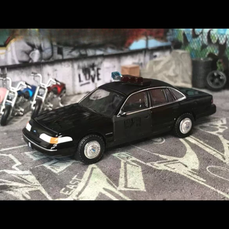 Greenlight 1: 64 1992 Ford Cro - Kids Toys Victoria incelemesi ve fiyatı